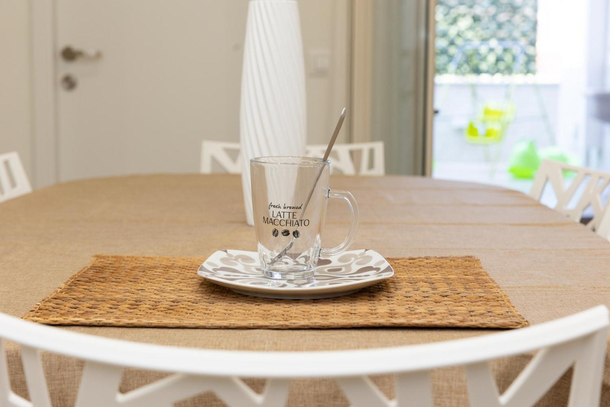 Ludo Holiday House - Charming Con Patio A Due Passi Dalla Cattedrale Палермо Екстериор снимка