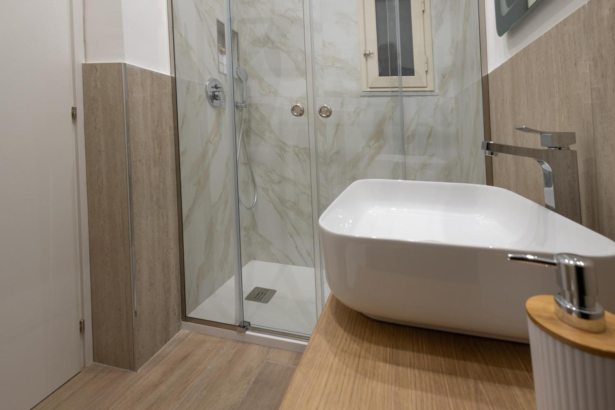 Ludo Holiday House - Charming Con Patio A Due Passi Dalla Cattedrale Палермо Екстериор снимка