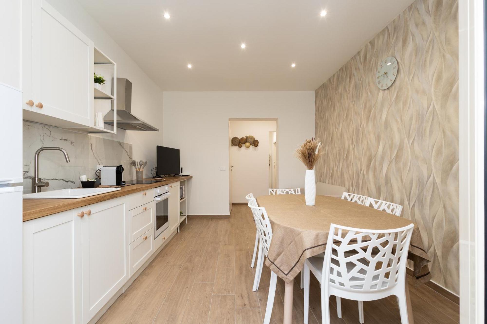 Ludo Holiday House - Charming Con Patio A Due Passi Dalla Cattedrale Палермо Екстериор снимка