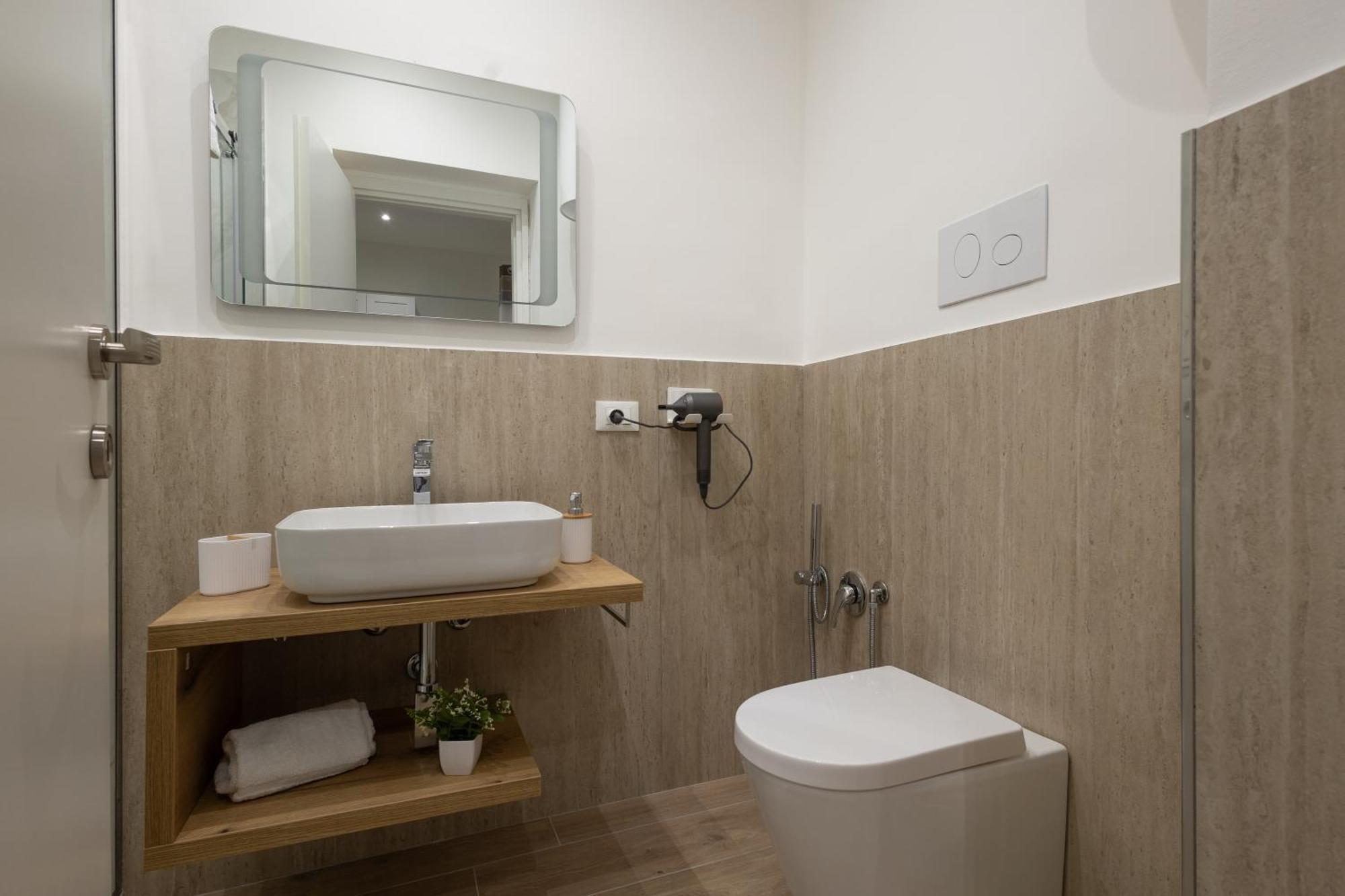 Ludo Holiday House - Charming Con Patio A Due Passi Dalla Cattedrale Палермо Екстериор снимка