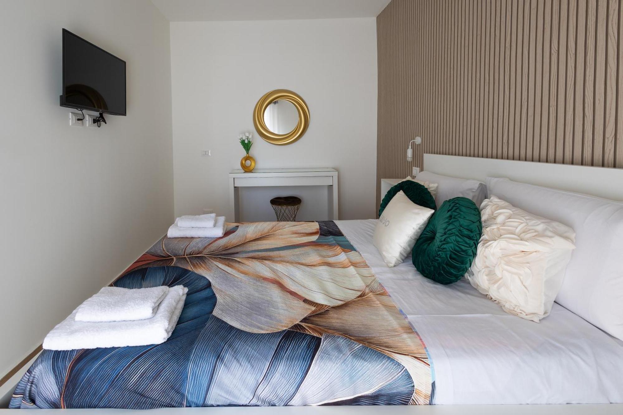 Ludo Holiday House - Charming Con Patio A Due Passi Dalla Cattedrale Палермо Екстериор снимка